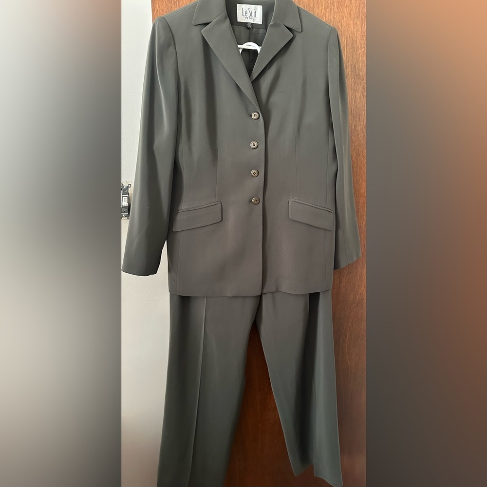 Le Suit Two-Piece Jacket & Pants Suit Set Women's 10P